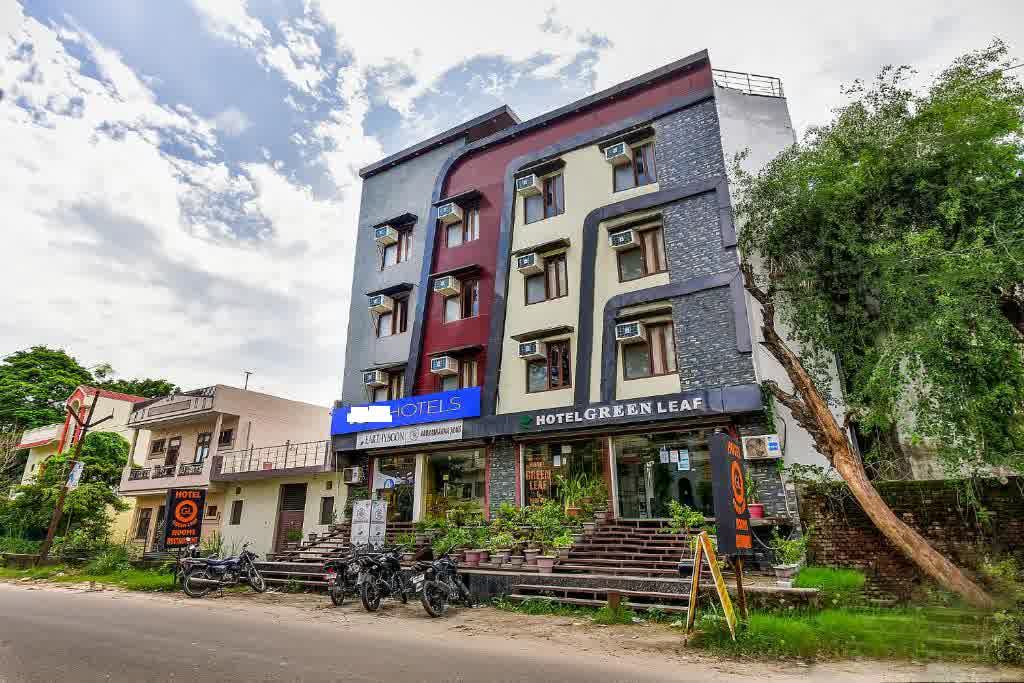 Hotel Green Leaf